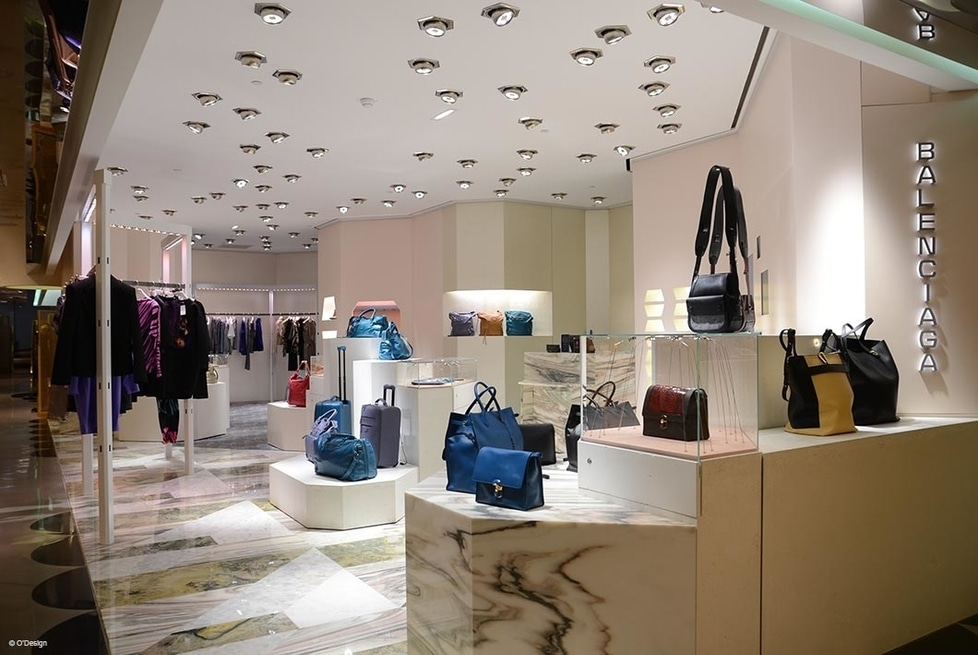 balenciaga milano showroom