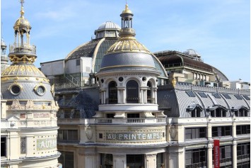 stores in Paris |