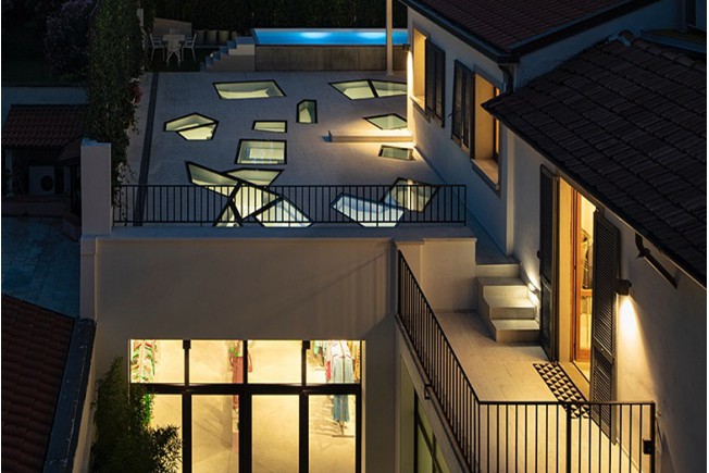 DMVB Showroom