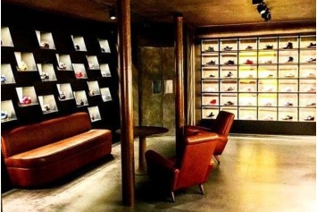 adidas firenze store