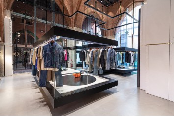 FR Boutique Bologna